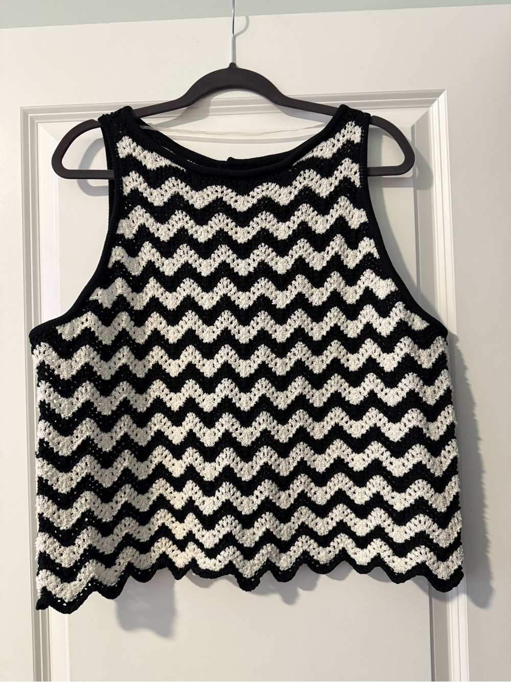 Ava & Viv Black and White Chevron Crochet Tank